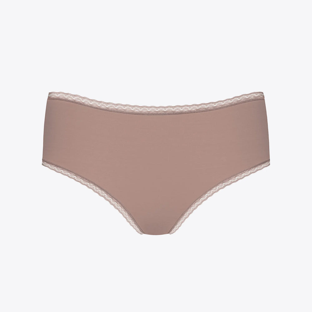 Helepruunid pitsi äärega hipster aluspüksid