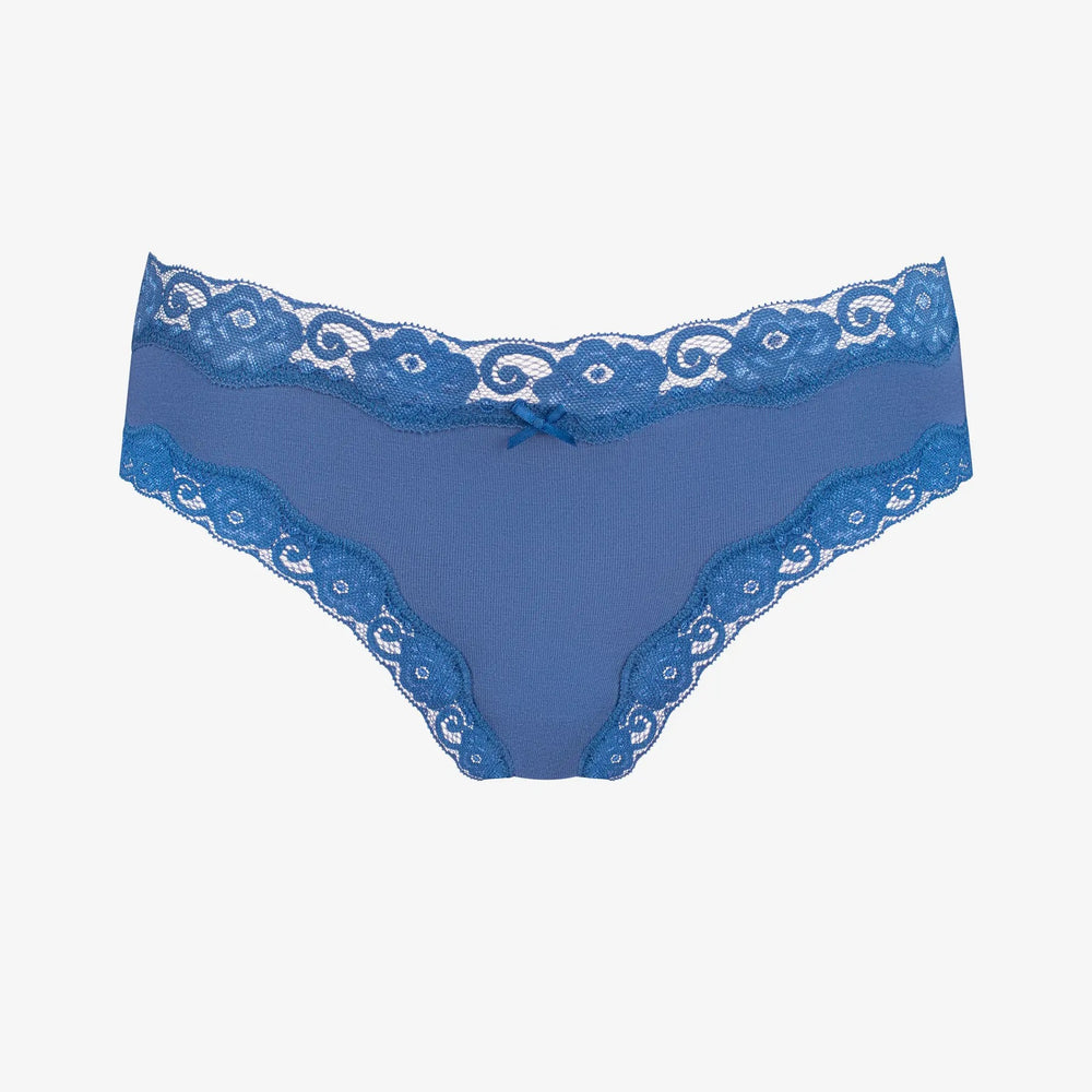 Sinised Dolly cheekyd